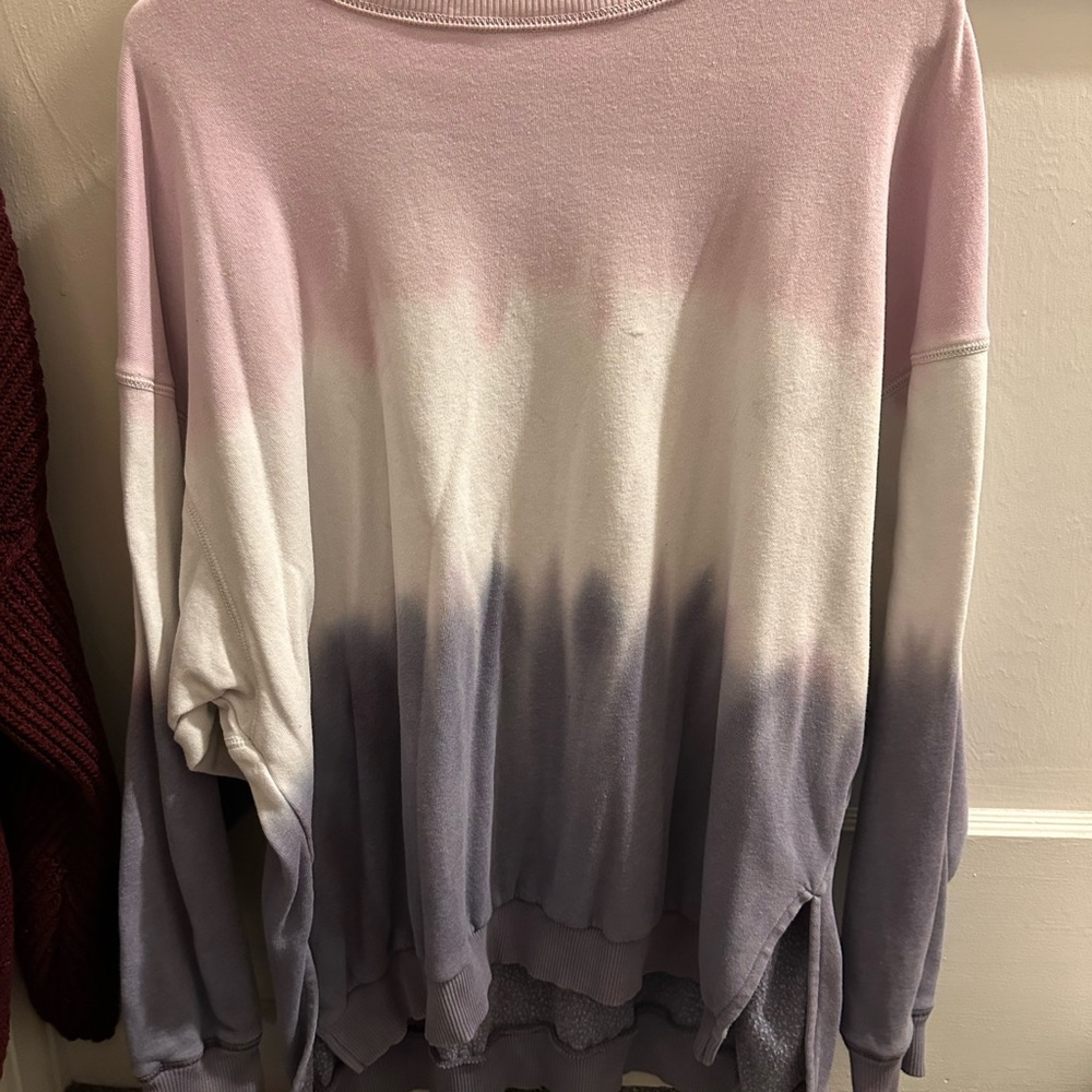 American Eagle Pink and Purple Ombre Sweater